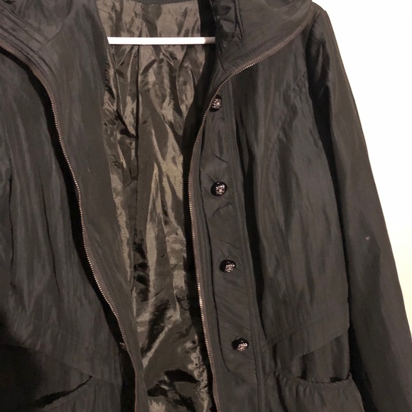 Jacket - Picture 2 of 9